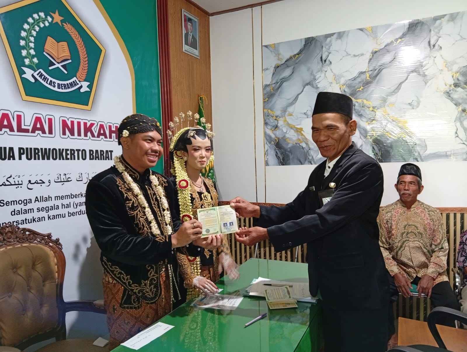 Akad Nikah Pasangan Catin Berjalan Lancar