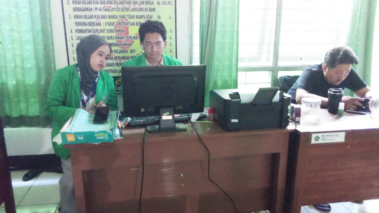 Mahasiswa PPL UIN Saizu Bantu Penginputan Data Pernikahan Tahun 2000 
