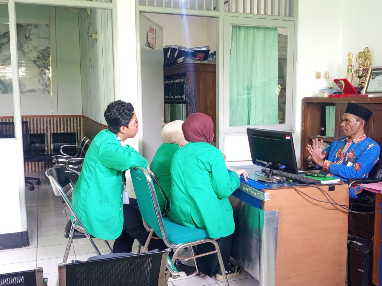 Penghulu Berikan Edukasi Perwakafan kepada Mahasiswa PPL UIN Saizu 