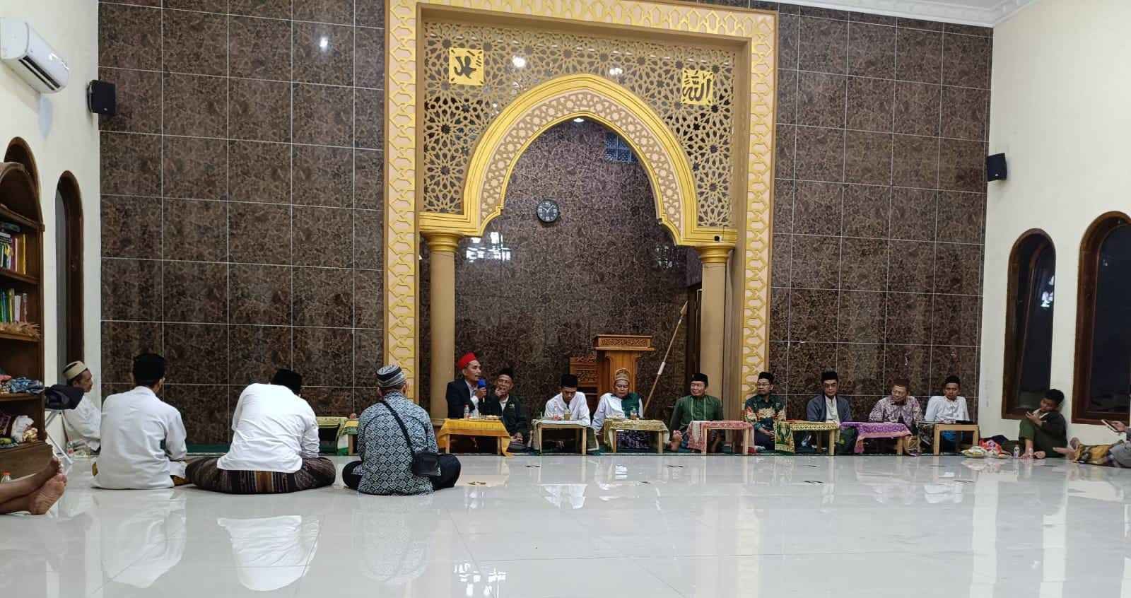 Penyuluh KUA Purwokerto Barat Pimpin Mujahadah Sholawat Al Barzanji 