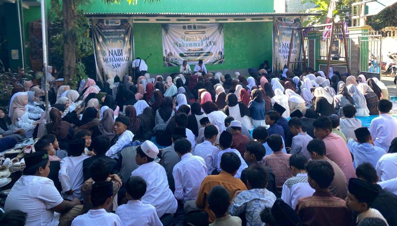 Peringati Maulid Nabi Muhammad SAW, MTs MANU 1 Sokaraja Gaungkan Penguatan Akhlak Uswatun Hasanah