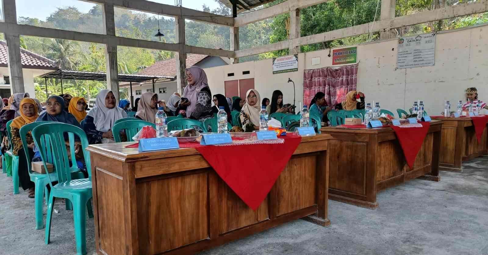 Perkuat Kualitas Spiritual Ibu-Ibu PKK, Penyuluh KUA Kebasen Bedah 6 Perusak Hati di Tumiyang