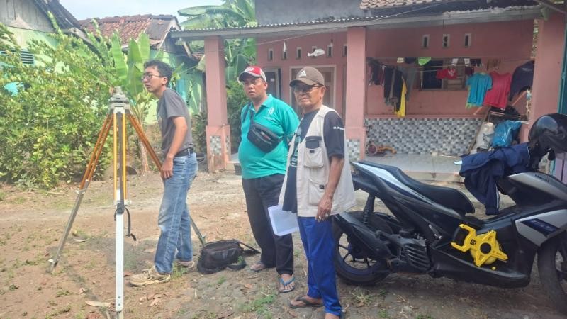 Terjaminnya Legalitas Aset Umat, Penyuluh Agama Dampingi BPN dan Nadhir Ukur Lahan Wakaf di Banjaranyar