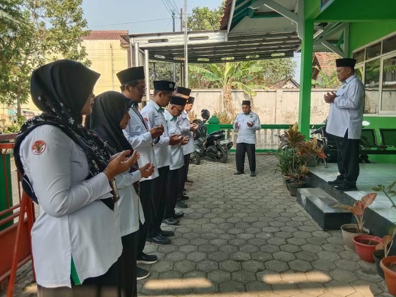 Apel Pagi KUA Kalibagor, Momentum Penguatan Disiplin dan Koordinasi Pegawai