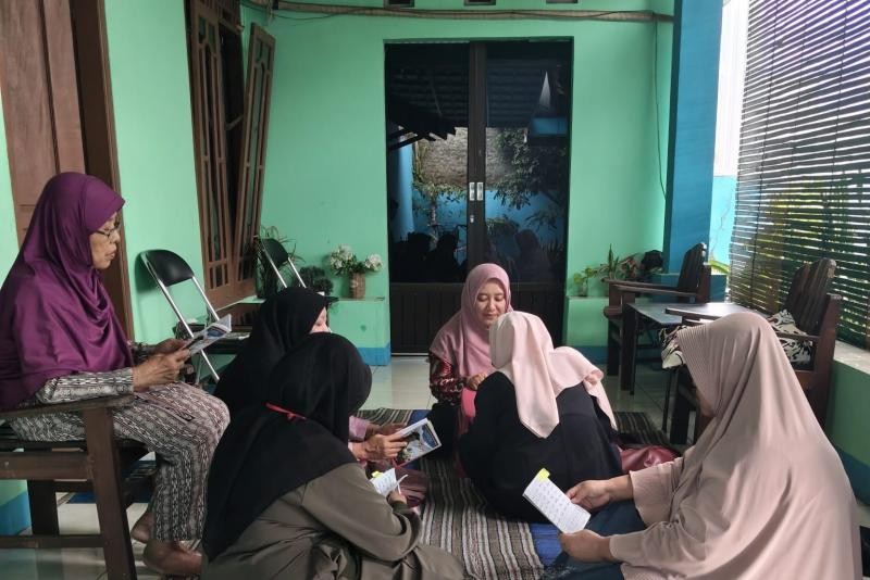 Tingkatkan Kemampuan Membaca Al-Quran Bagi Ibu Ibu