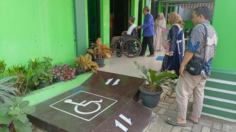 KUA Sokaraja Wujudkan Pelayanan Inklusif melalui Fasilitas Akses Disabilitas