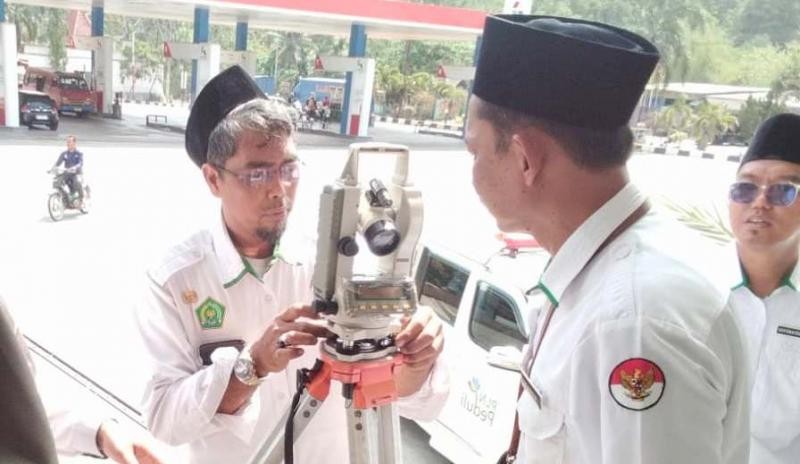 Tim SAFAC Bimas Islam Kemenag Banyumas Ukur Arah Kiblat Masjid Al Ghiffari SPBU Lumbir