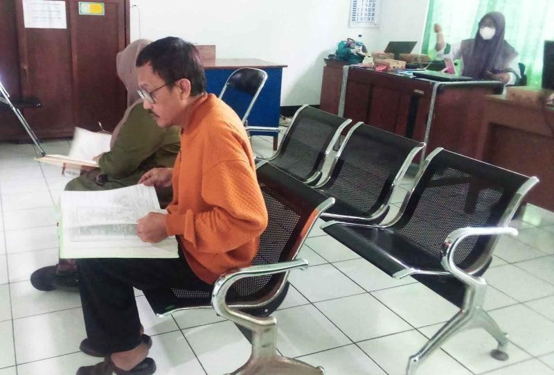KUA Layani Permohonan Data Pernikahan untuk Pembuatan Duplikat Buku Nikah