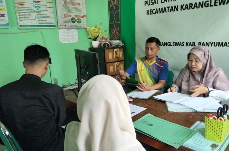 Pelayanan Pendaftaran Nikah KUA Karanglewas, Wujud Komitmen Layani Masyarakat Sepenuh Hati