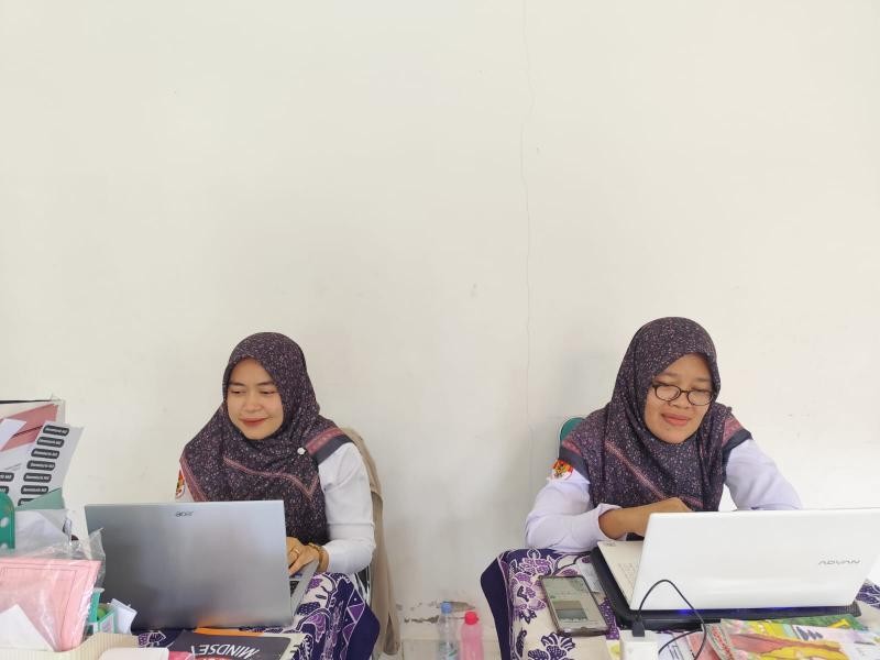 Sebagian Guru MTs Nurul Iman Cikembulan Ikuti Asesmen Kompetensi Guru dan Tenaga Kependidikan (AKGTK) dari Kemenag