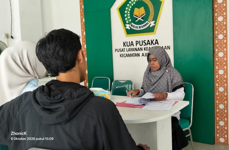 Penyuluh KUA Ajibarang Jelaskan Ketentuan Biaya Nikah kepada Calon Pengantin