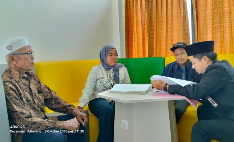 Calon Pengantin Asal Kracak Daftar Nikah dan Ikuti Bimwin Mandiri di KUA Ajibarang