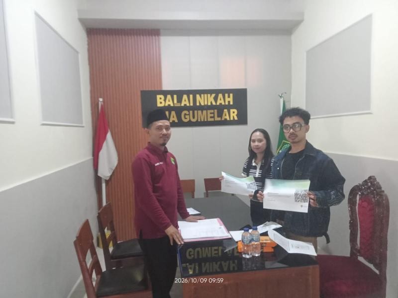 PAI KUA GUMELAR BAHRUL HAYAT .S.Sos MEMBERIKAN BIMBINGAN PERNIKAHAN KEPADA CALON PENGANTIN TEMA KUNCI KELUARGA SAKINAH