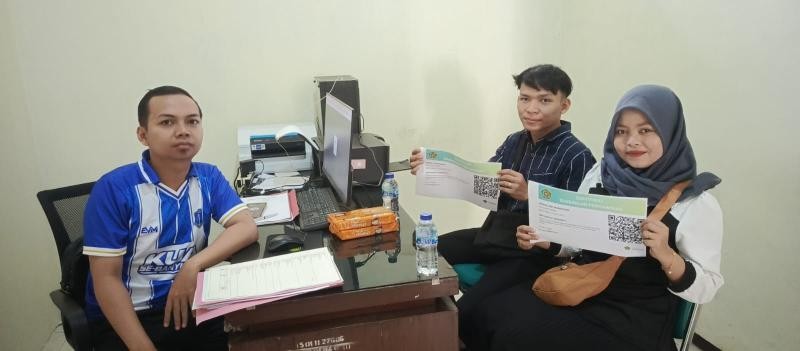 PENGHULU KUA GUMELAR YUSUF INAWAN ALHAK MELAYANI CATIN DENGAN MEMBERIKAN BINWIN