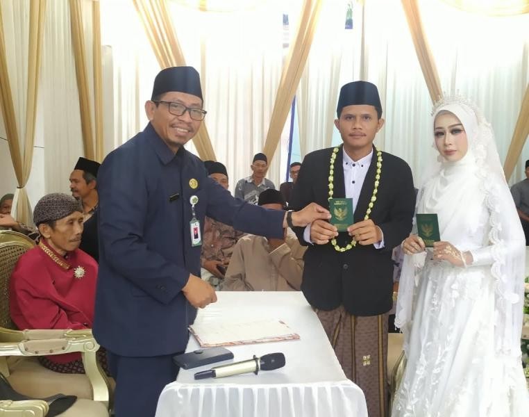 Pernikahan Sakral di Banjarsari: KUA Ajibarang Hadirkan Nasehat Rasulullah dalam Akad Nikah