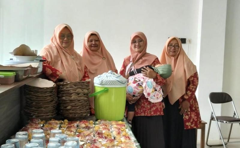 KUA Ajibarang Gelar Pertemuan Rutin DWP, Penyuluh Pimpin dengan Kekompakan