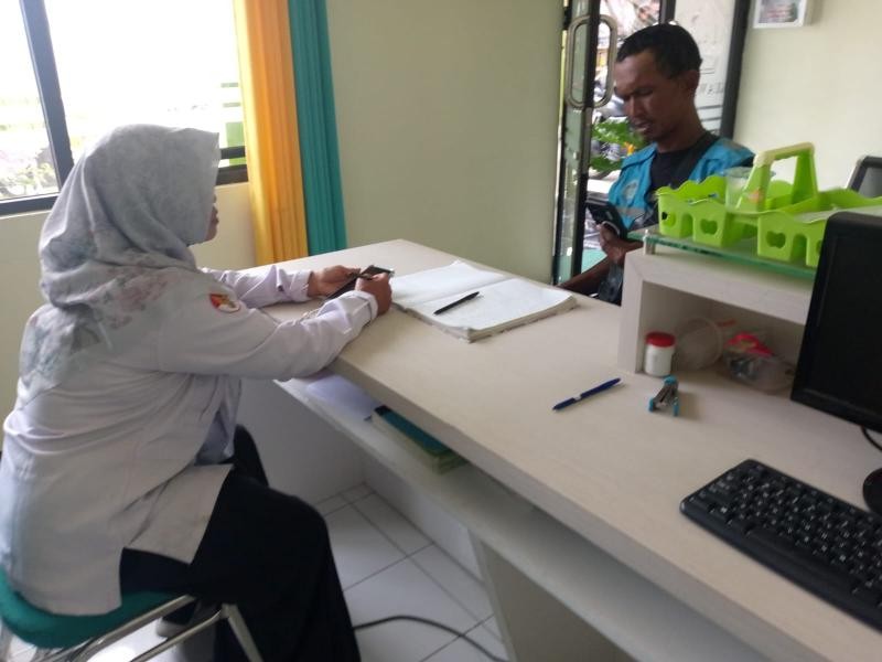 KUA Wangon Layani Konsultasi Kehilangan Buku Nikah Warga Jambu, Siapkan Tindak Lanjut Administrasi