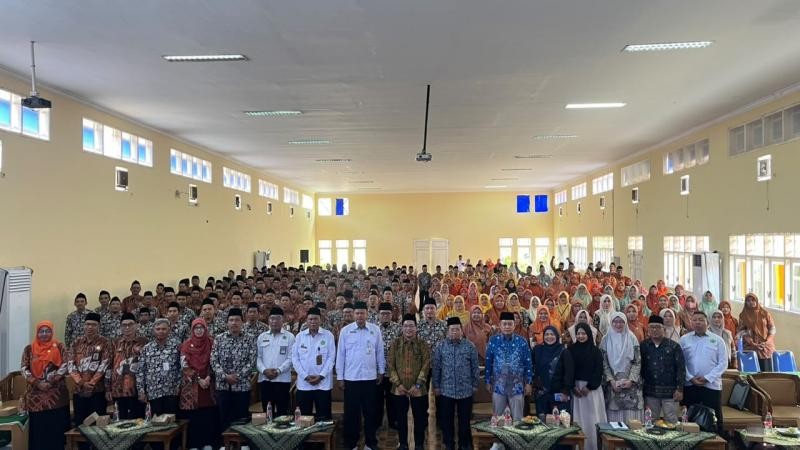 Perkuat Profesionalitas dan Dakwah Digital, Penyuluh KUA Pekuncen Ikuti Implementasi Regulasi Kepenyuluhan