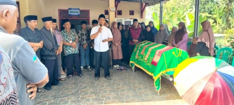 Kegiatan Taziyah Ke Almarhum Bp Fuad Sibawaih,A,Md,Sekdes Pekuncen
