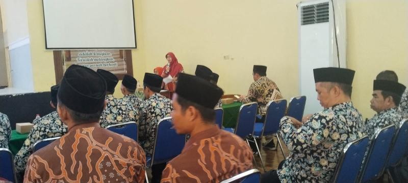 Penyuluh KUA Jatilawang Ikuti Implementasi Regulasi Kepenyuluhan Tingkat Karesidenan Banyumas