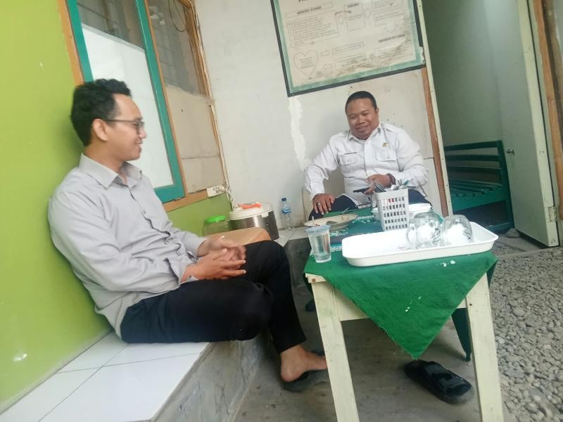 Penghulu Muda dan Penyuluh Muda KUA Wangon Berdiskusi tentang Peran Nyata Melayani Umat