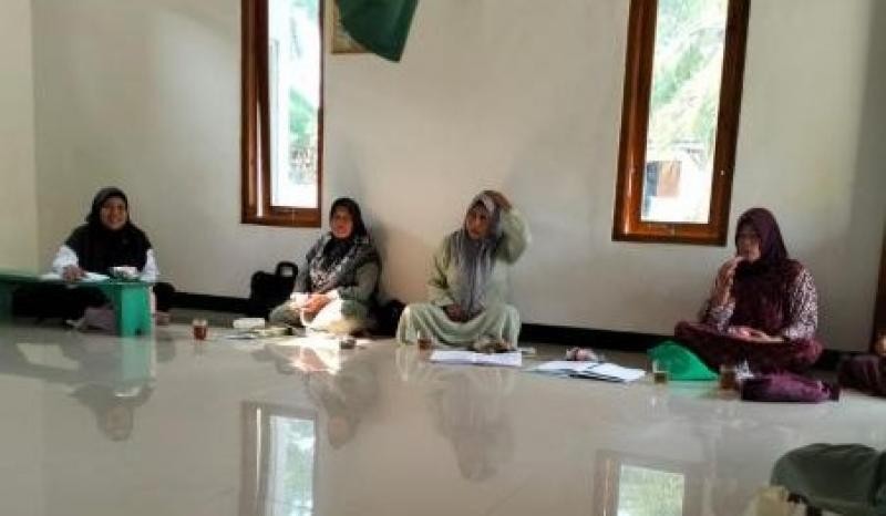Edukasi Syariat Aqiqah, Penyuluh KUA Kebasen Ajak Majelis Taklim Utamakan Sunnah dibanding Tradisi
