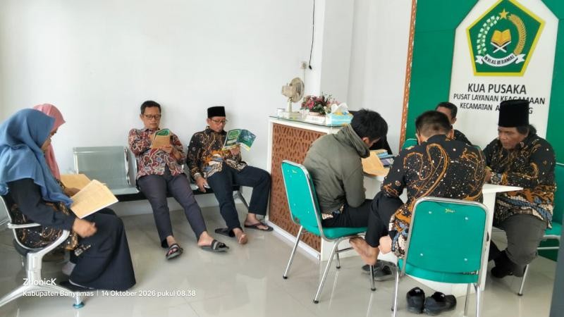 Dari Kitab Klasik ke Praktik Pelayanan, KUA Ajibarang Rutinkan Kajian Al Miftah Li Babin Nikah