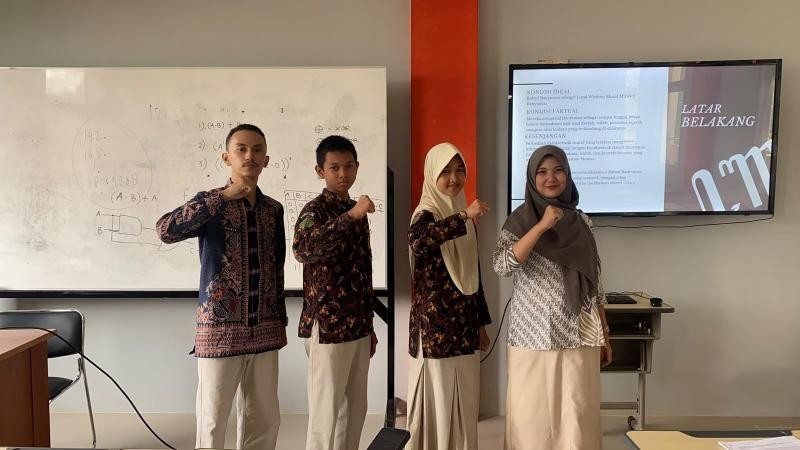 Murid MTsN 2 Banyumas Lolos Tahap Presentasi Kompressiana 2026 Melalui Inovasi Komik Edukatif Berbantu AI