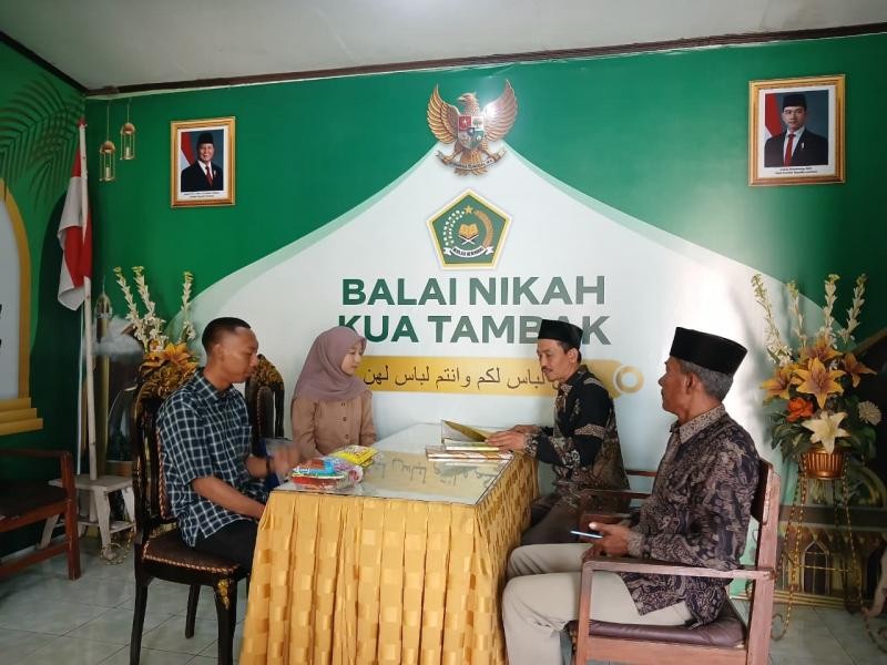 Penyuluh KUA Tambak Laksanakan Bimbingan Perkawinan Mandiri Bagi Catin asal Plangkapan