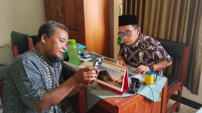 Perkuat Benteng Digital, ASN KUA Jatilawang Perbarui Data Akun SIMPEG