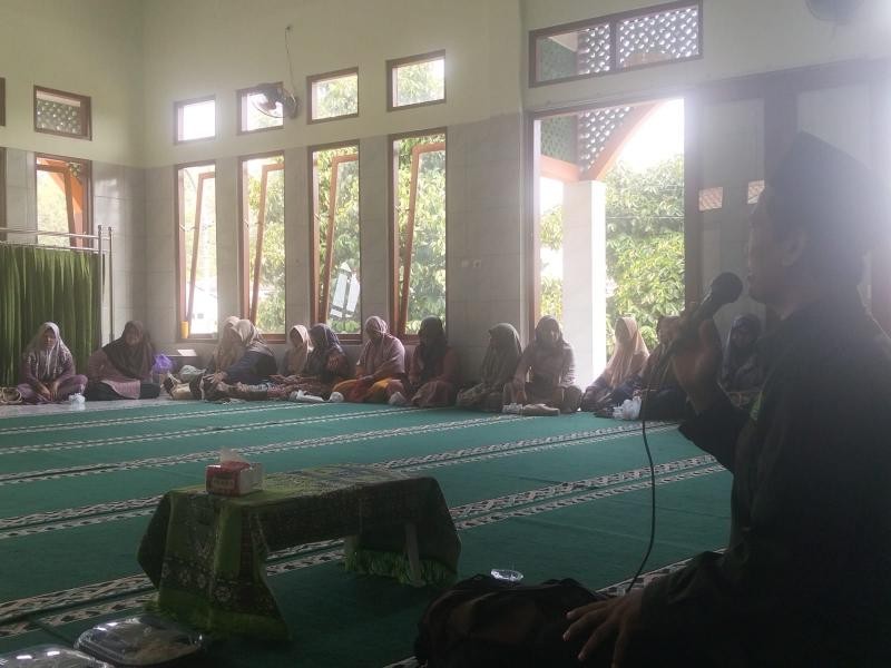 Semai Benih Kesabaran di Samudra Kulon, KUA Gumelar Hadirkan Penyuluhan Keagamaan Penyejuk Jiwa Warga