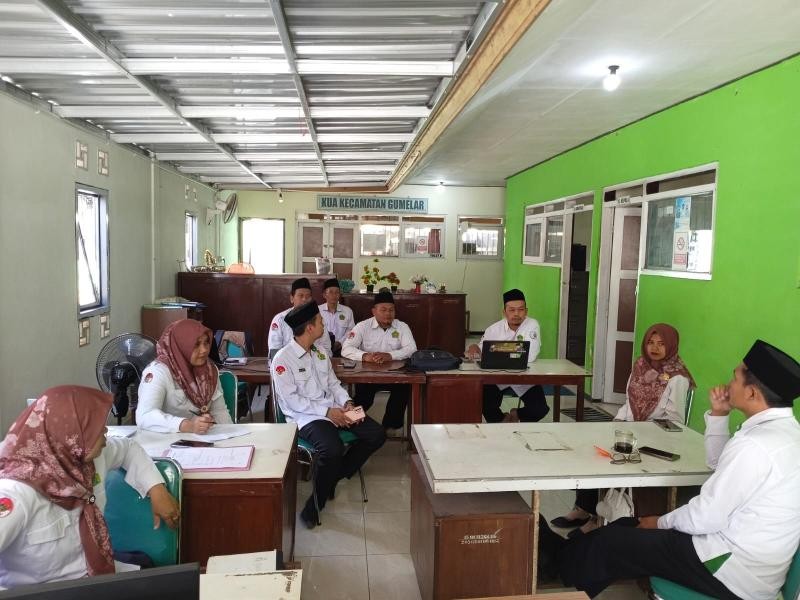 KUA Kecamatan Gumelar Gelar Rapat Koordinasi Strategis, Perkuat Sinergi dan Tingkatkan Kualitas Pelayanan Publik