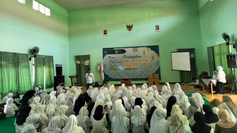 Gema Resolusi Jihad: Kemeriahan Hari Kedua Peringatan Hari Santri Nasional di MAN 3 Banyumas