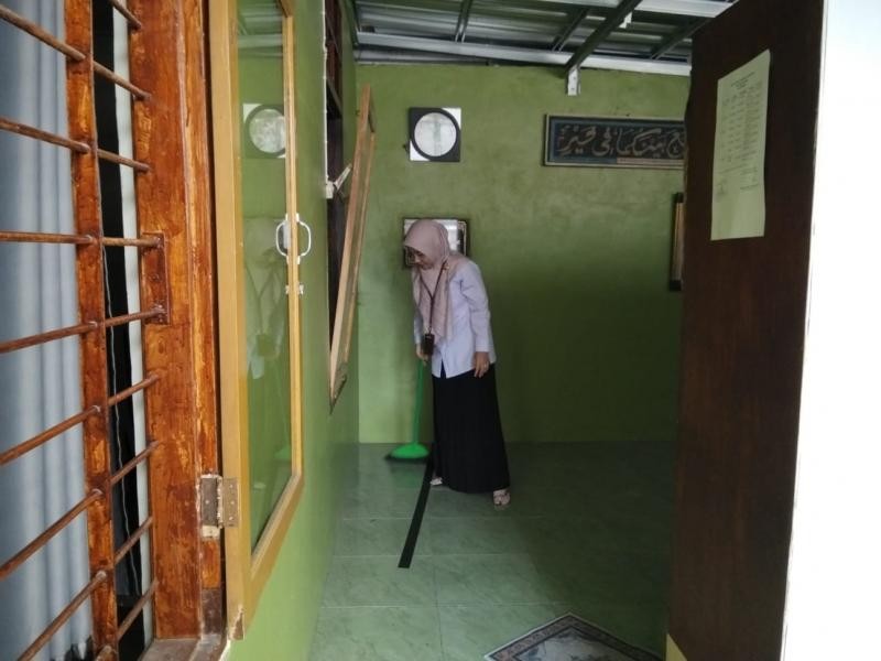 KUA Wangon Ajak Pegawai Jaga Kebersihan Tempat Ibadah, Wujudkan Lingkungan yang Bersih dan Nyaman