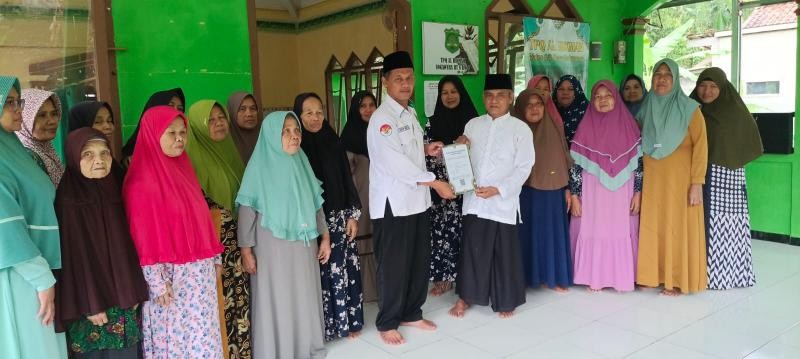 KUA Cilongok Serahkan IJOP MT Al Hikmah Sokawera, Perkuat Legalitas dan Pembinaan Keagamaan Masyarakat