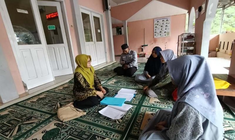 Tim PD Pontren Kemenag Kabupaten Banyumas Laksanakan Visitasi ke TPQ Nurul Jannah Purwokerto Selatan