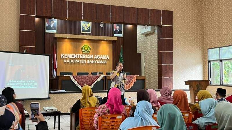 Dukung Generasi Emas 2045, Kemenag Banyumas Bersama Gading Counseling Center Gelar Seminar Kesehatan Mental