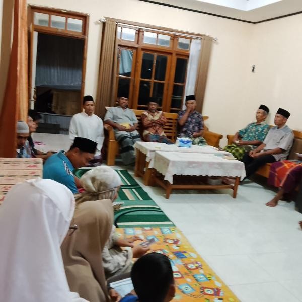 KUA Wangon Edukasi Jamaah Yasin Tahlil tentang Layanan KUA di Lingkungan Masyarakat