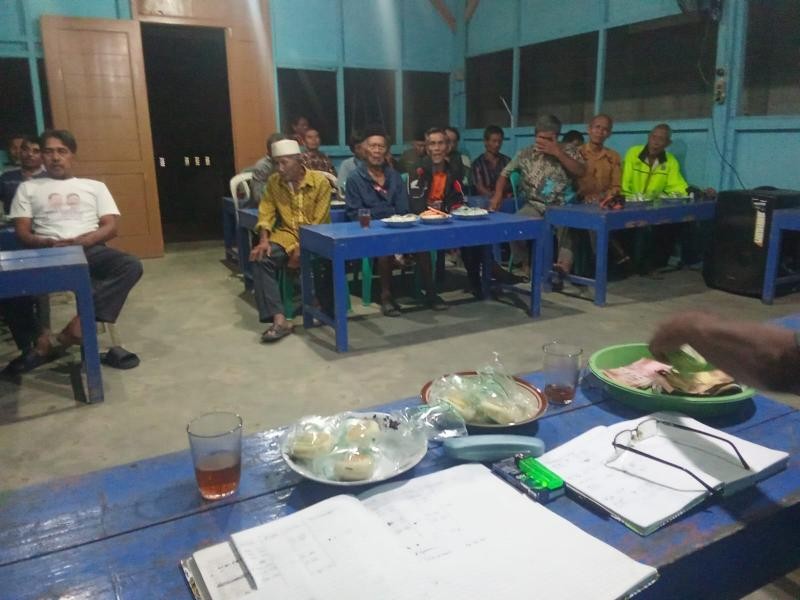 Staf KUA Wangon Isi Kultum Malam Jumat Kliwon, Ajak Masyarakat Hiasi Lisan dengan Asmaul Husna dan Zikir