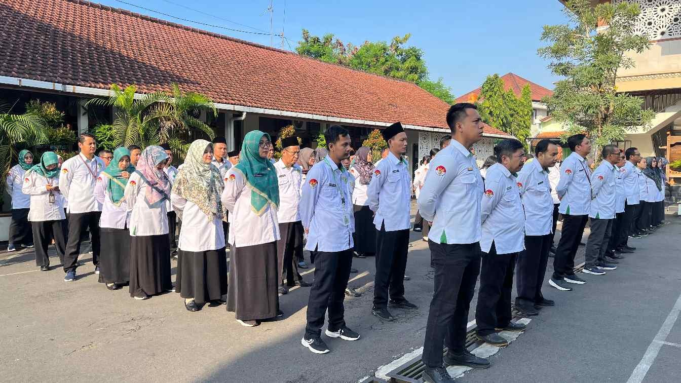 Penyuluh KUA Rawalo Ikuti Apel Pagi di Kemenag