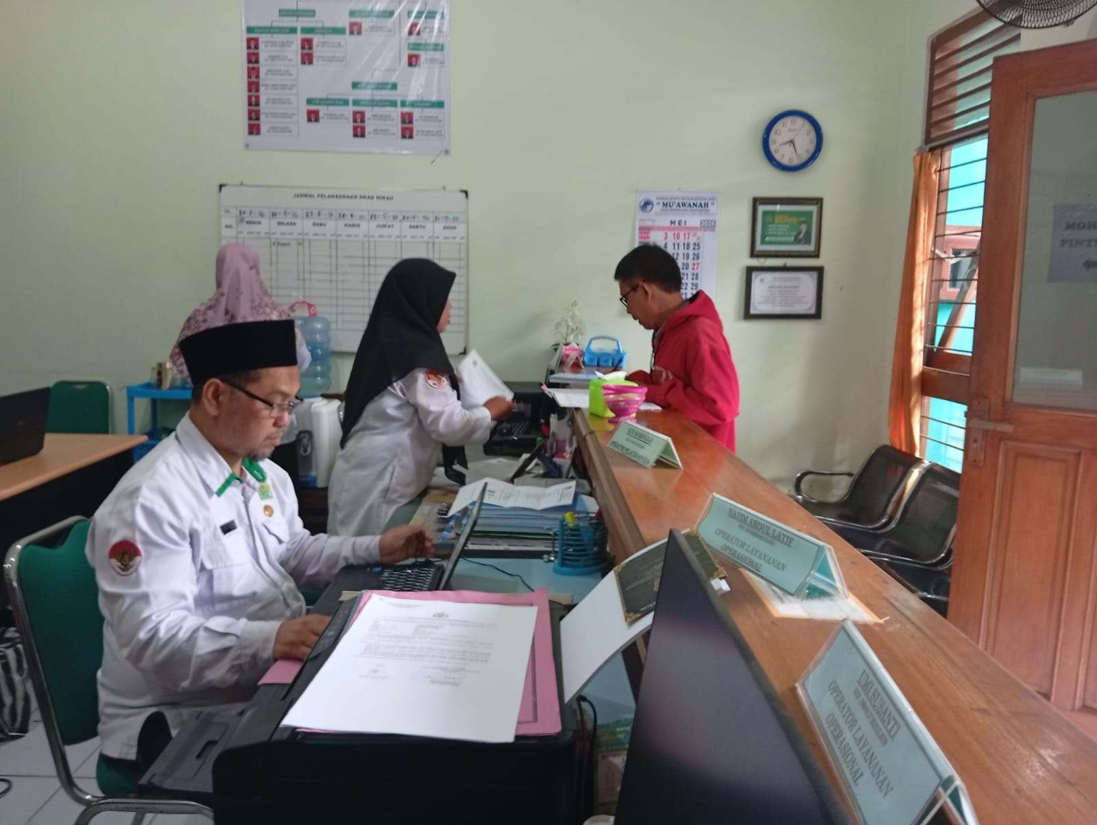 Penuh Semangat, KUA Layani Pengambilan Permohonan Duplikat Akte Cerai 