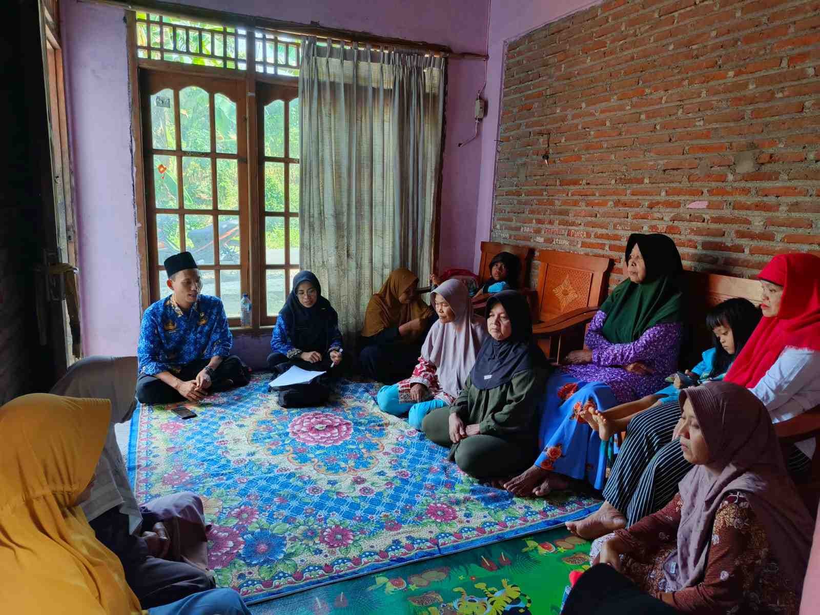 KUA Hadir Jelaskan Pahala Puasa Asyura Pada Kelompok KPM Tambaknegara 
