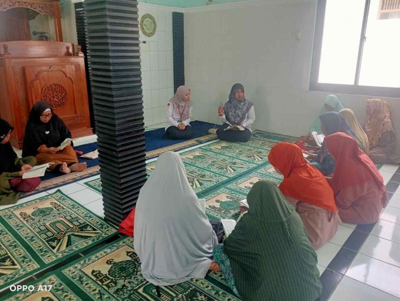 KUA Rawalo Dampingi Khataman Iqro Jamaah MT Al-Istighfar Losari, Tingkatkan Semangat Belajar Al-Quran