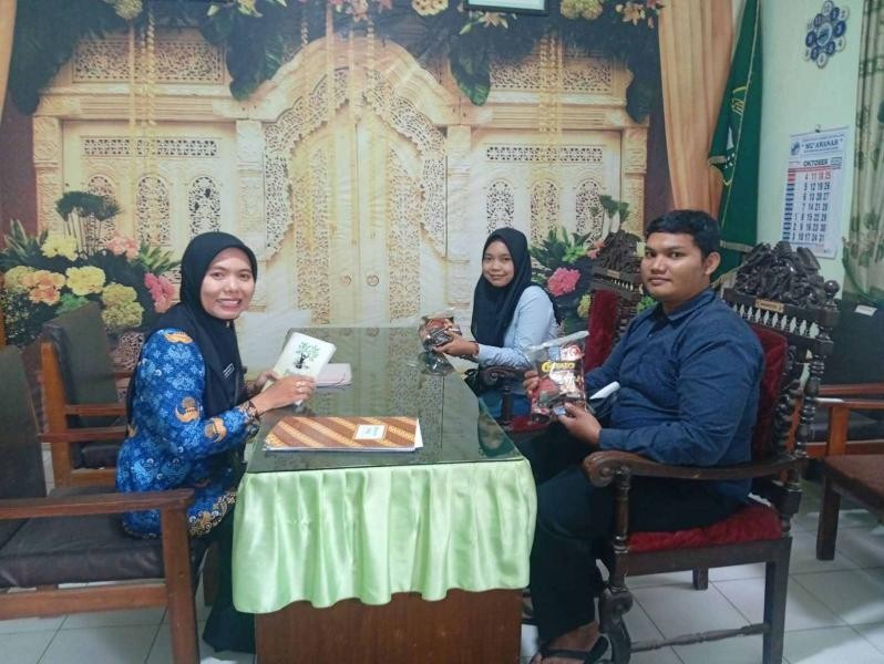 Perkuat Pondasi Keluarga Sakinah, Bimwin KUA Rawalo Fokuskan Pembekalan bagi Catin
