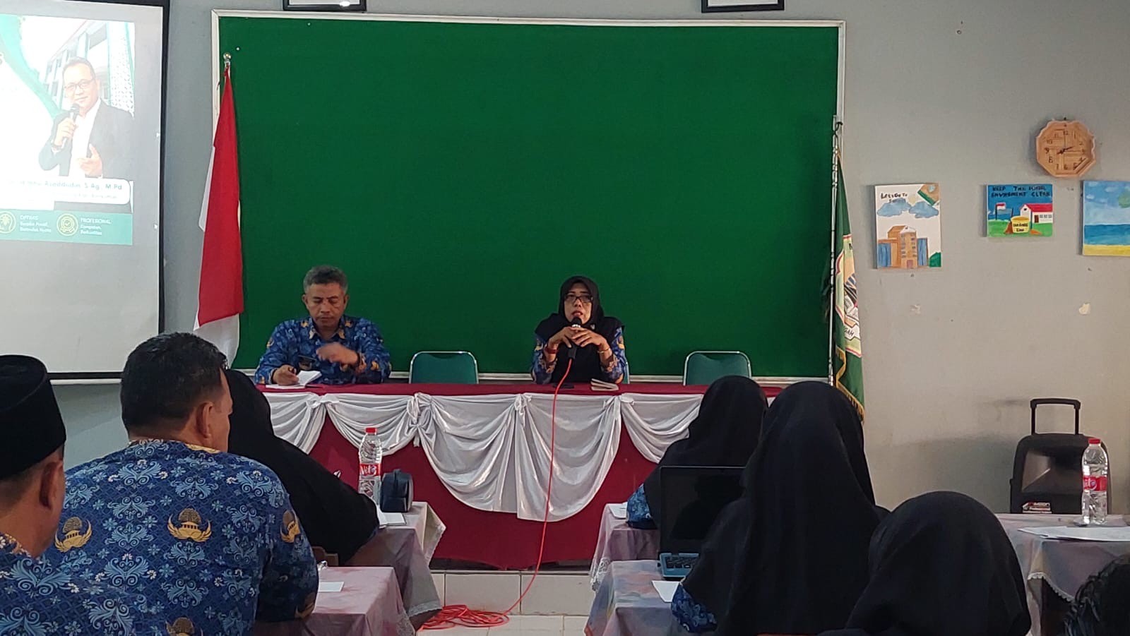 Pimpin Rapat Kenaikan Kelas, Kepala MTsN 2 Banyumas Tekankan Objektivitas dan Pedoman Kurikulum
