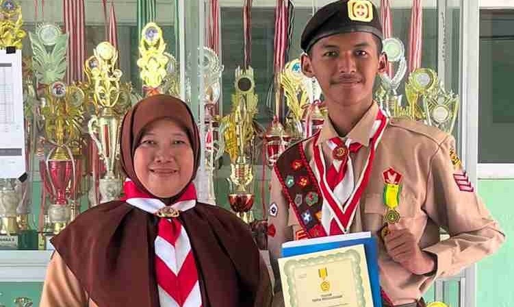 Siswa MTsN 3 Banyumas Raih Lencana Teladan dari Kwartir Nasional Gerakan Pramuka