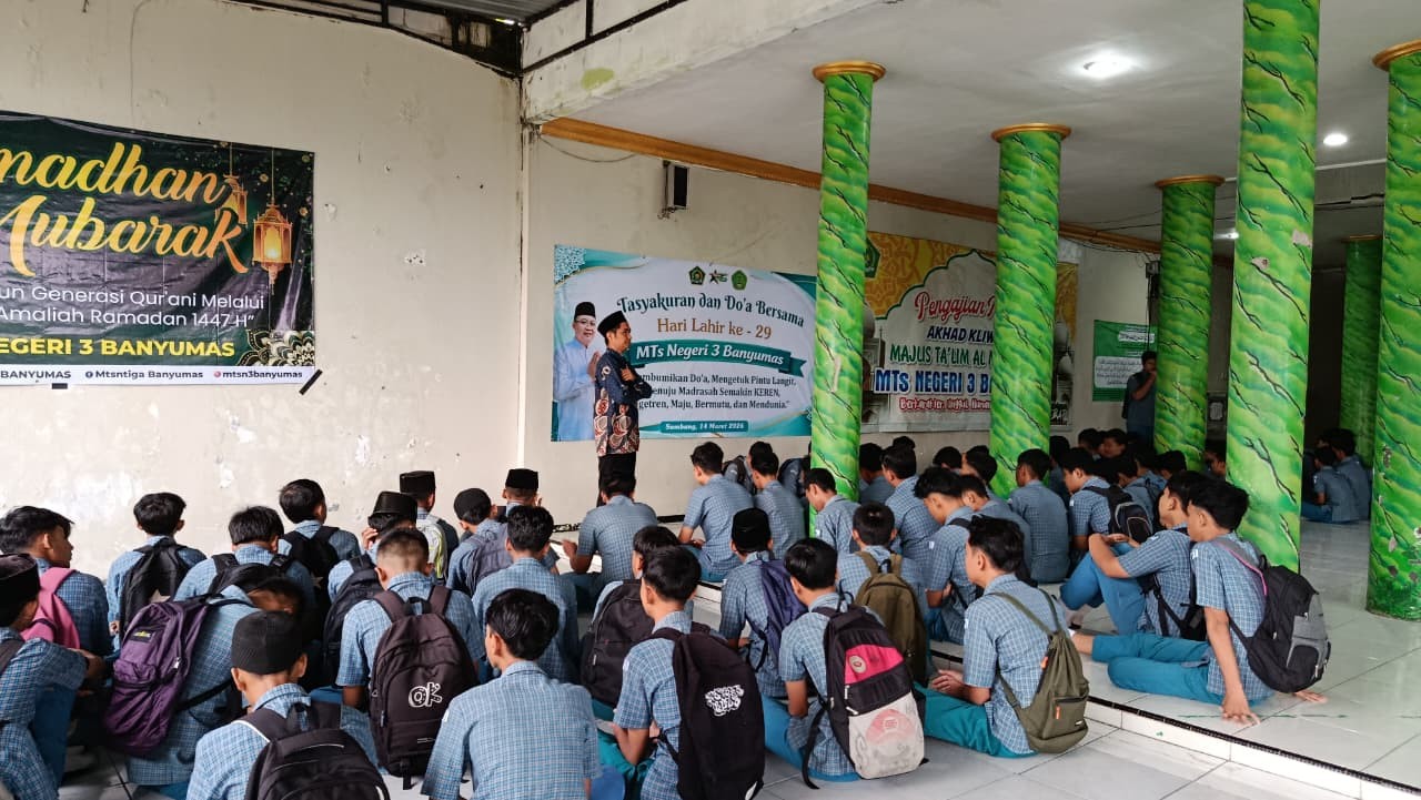 Profesionalitas Pengawas Ditekankan, Ujian Madrasah MTsN 3 Banyumas Terus Berjalan Optimal