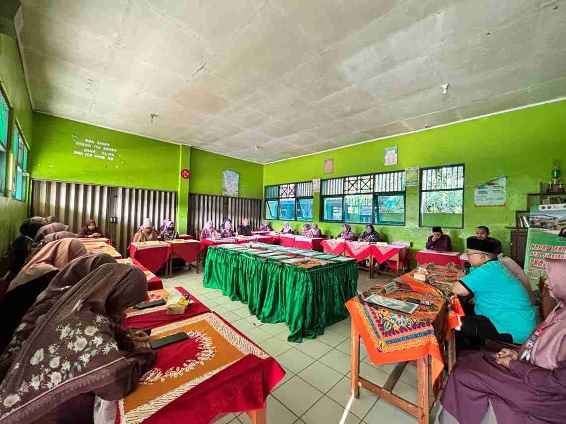 Jemput Berkah Jumat Pagi: Kuatkan Niat, Teguhkan Langkah dalam Pengabdian