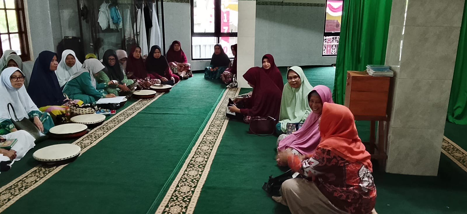 Penyuluh Baturraden Edukasi Jamaah tentang Sejarah Al-Barzanji dan Hikmah Maulid Nabi